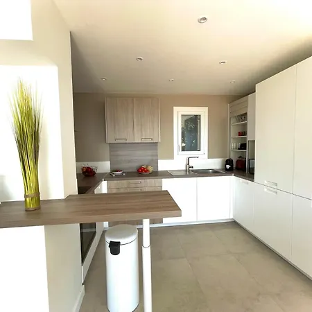 Villa Superbe Vue Et Esterel, Neuve Pour 8-10 Personnes, Clim, Piscine