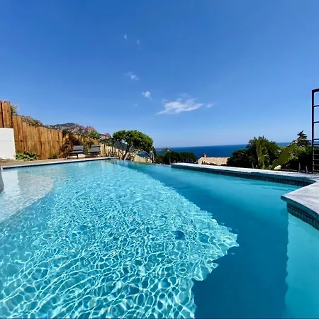 Superbe Vue Et Esterel, Neuve Pour 8-10 Personnes, Clim, Piscine Villa *
