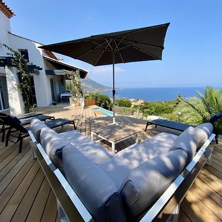 Superbe Vue Et Esterel, Neuve Pour 8-10 Personnes, Clim, Piscine *