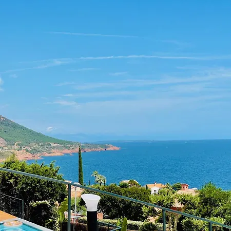 Villa Superbe Vue Et Esterel, Neuve Pour 8-10 Personnes, Clim, Piscine *