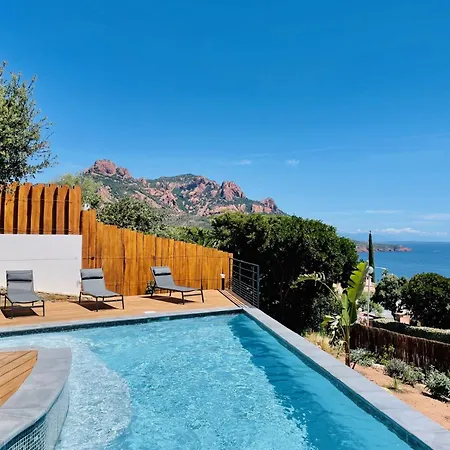 Superbe Vue Et Esterel, Neuve Pour 8-10 Personnes, Clim, Piscine Villa *