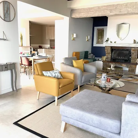 Villa Superbe Vue Et Estérel, Neuve Pour 8-10 Personnes, Clim, Piscine *